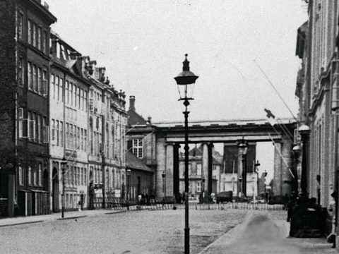 Vejspærring under besættelsen, Amalienborg_03